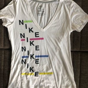 NIKE Tee